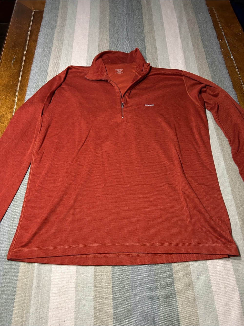 Patagonia Men's Half-Zip Pullover Rust Orange- tiny flaw shown in pix